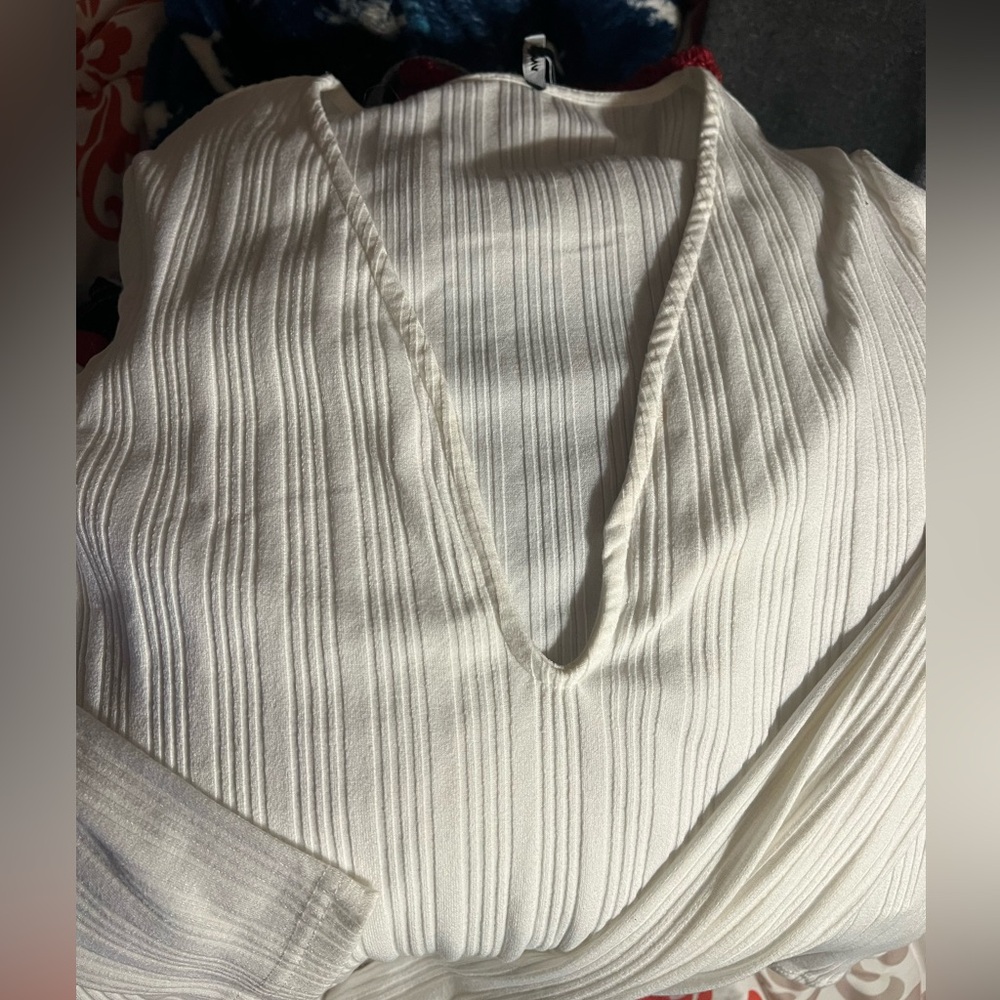 Fashion nova ribbed White bodysuit deep V in the front